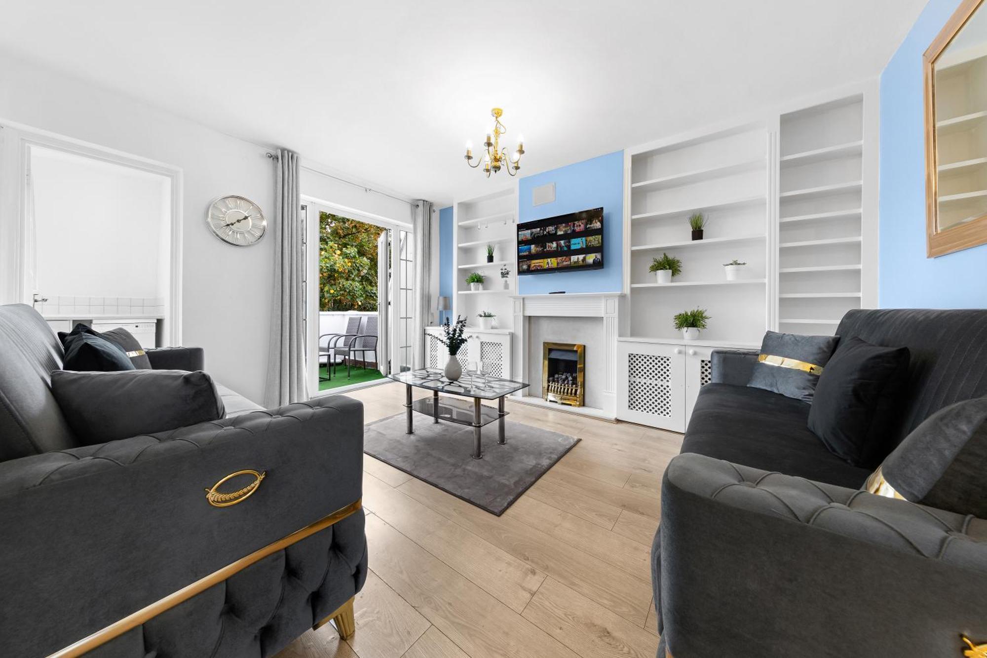 Newly Renovated Kensington 2 Bedroom Apartment With Balcony Near Harrods Sleeps 6, 2 Min Walk From Station Лондон Экстерьер фото
